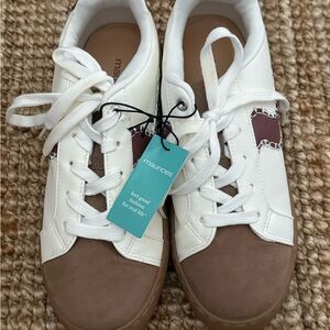 Maurices Sneakers